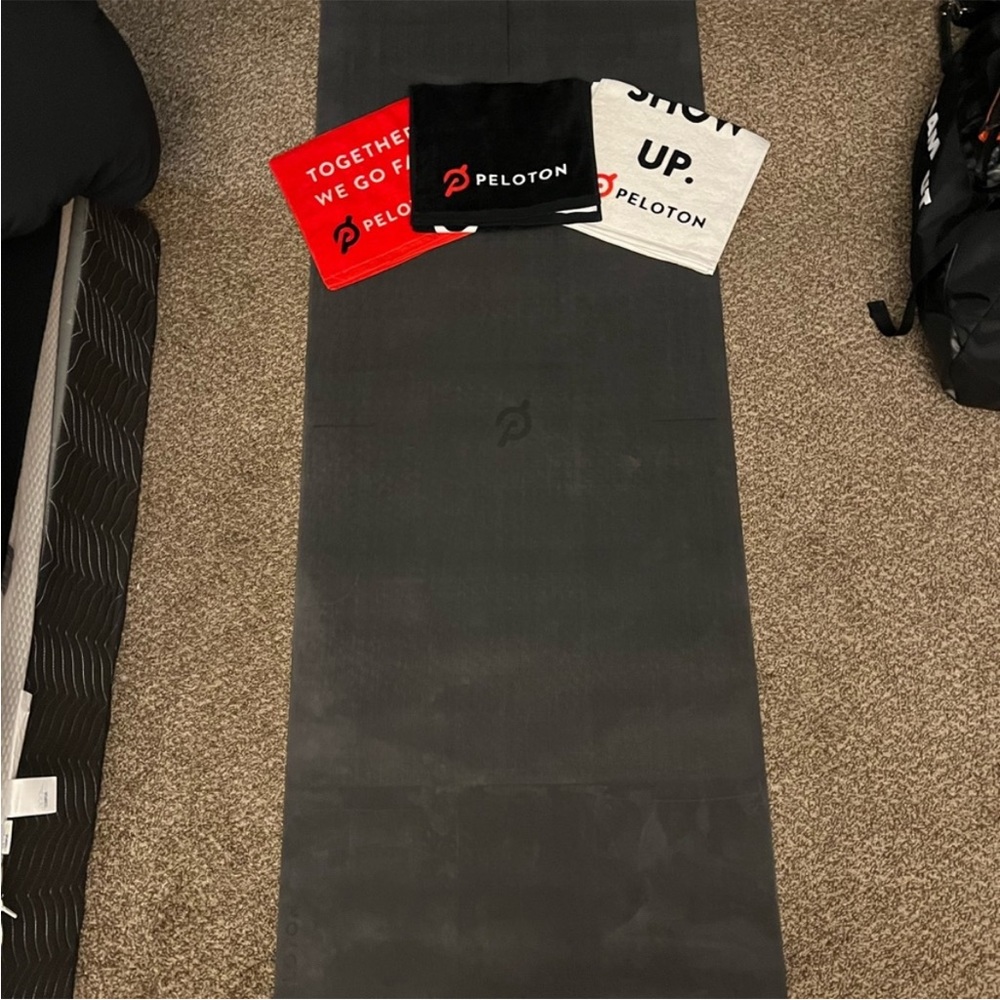 Peloton Towels x3